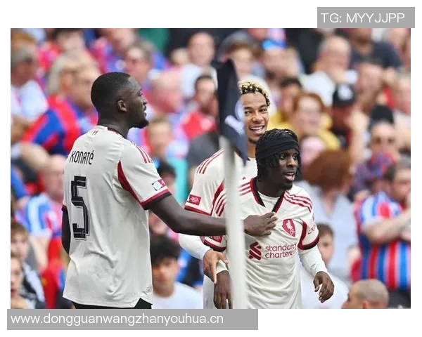 埃基蒂克在巴黎首次感受失败期待与萨拉赫携手进球 埃基蒂克在巴黎首次感受失败期待与萨拉赫携手进球