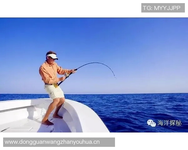 拉什福德分享海钓乐趣笑容灿烂展现多彩业余生活