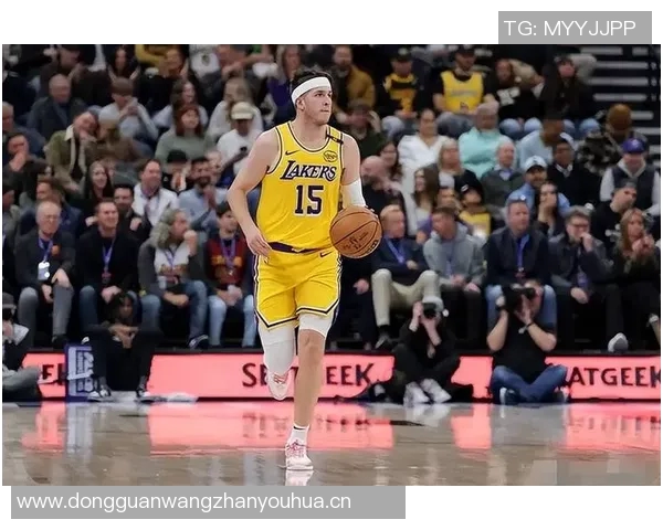 里弗斯确认特纳小腿酸痛无碍期待他在揭幕战中出战