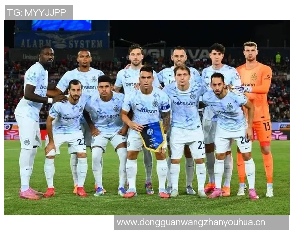 国米九月最佳球员候选名单揭晓迪马尔科图拉姆劳塔罗恰尔汗奥卢争夺荣誉