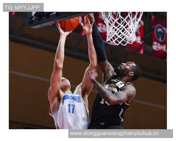 弗兰克解析西蒙斯替补原因强调联赛杯表现影响决策 弗兰克解析西蒙斯替补原因强调联赛杯表现影响决策