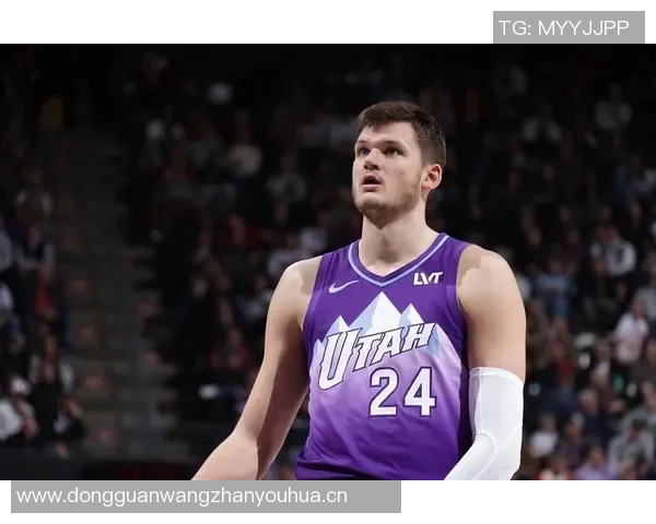 汤姆林表现抢眼10投8中轻松砍下18分6篮板2抢断并贡献5前场板