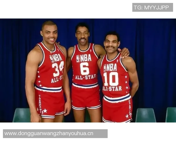 肯尼感恩父亲与哥哥助力夺冠巴克利建议赠送大梦冠军戒指