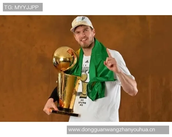 罗威评价斯普利特：低调务实的教练值得信赖愿与之并肩作战